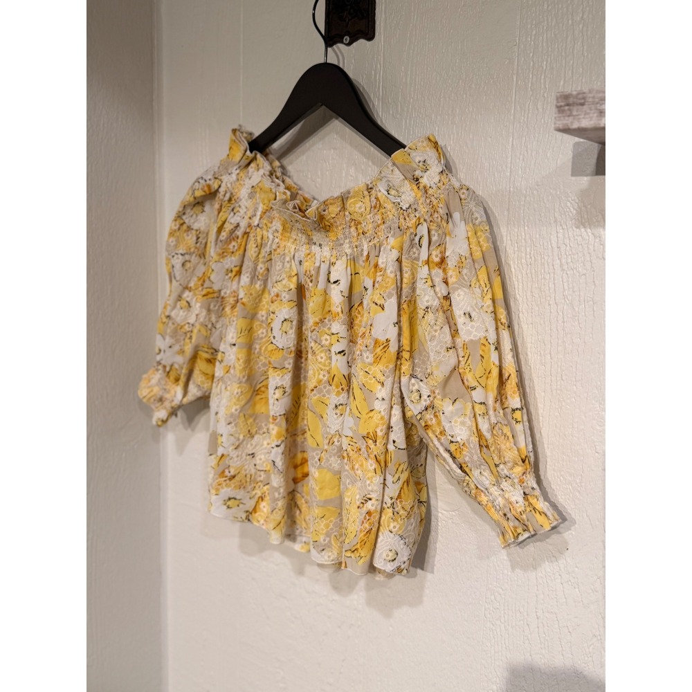 7OF/21C yellow Floral Eyelet Off Shoulder Smocked Blouse Top‎ Small
